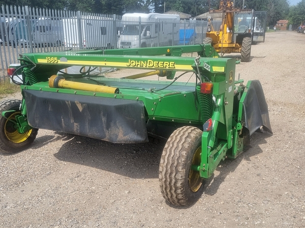 Chris Atkin & Son Ltd - John Deere 1365